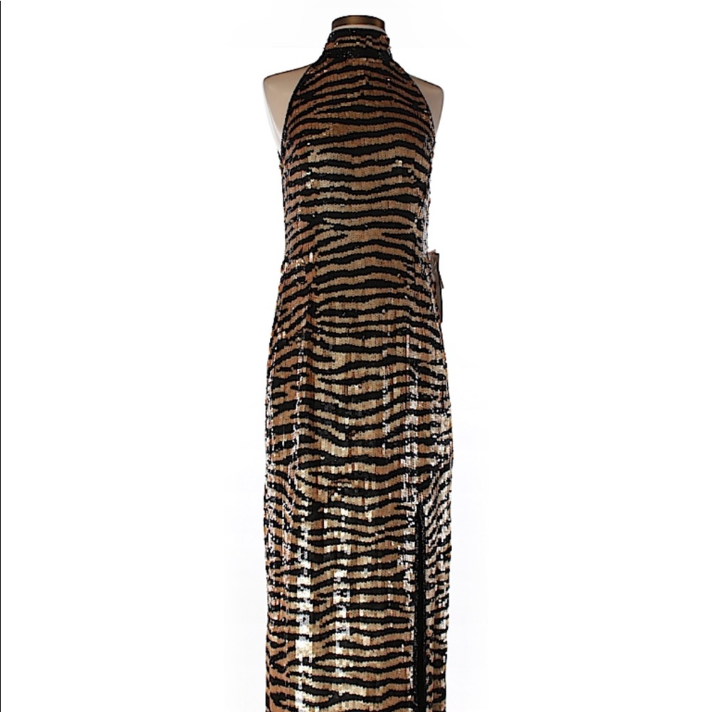 Gorgeous Mark & John Tiger Striped Gown 🤩🤩🤩
